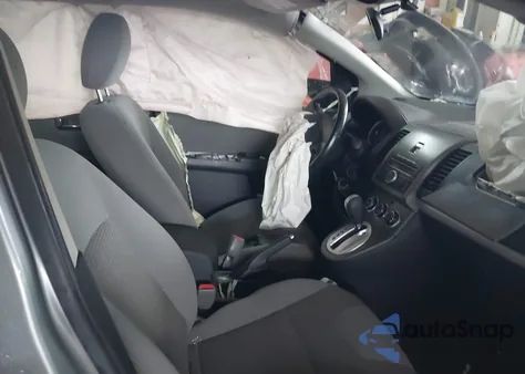 2011 Nissan Sentra 2.0S z USA, uszkodzony, nr VIN 3N1AB6AP2BL611721